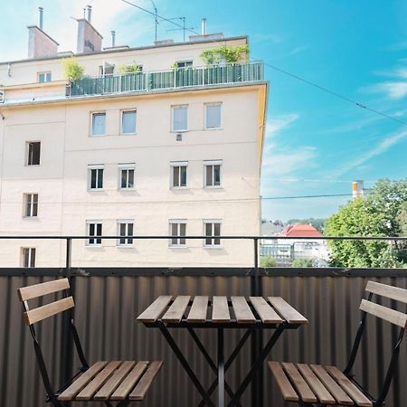 Beautiful 2-Bedroom Apartment Near Schoenbrunn Viena Exterior foto